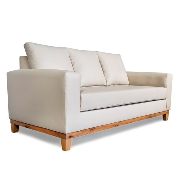 sofa de diseño tradicional y moderno con base de madera a la vista de tres cuerpos personalizado a medida